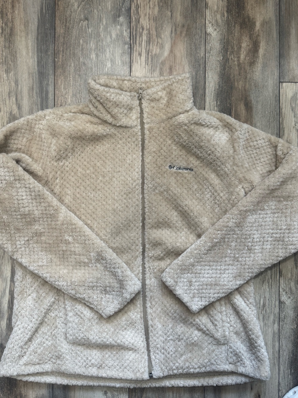 Columbia Women’s Cream Full-Zip Plush Fleece Jacket
